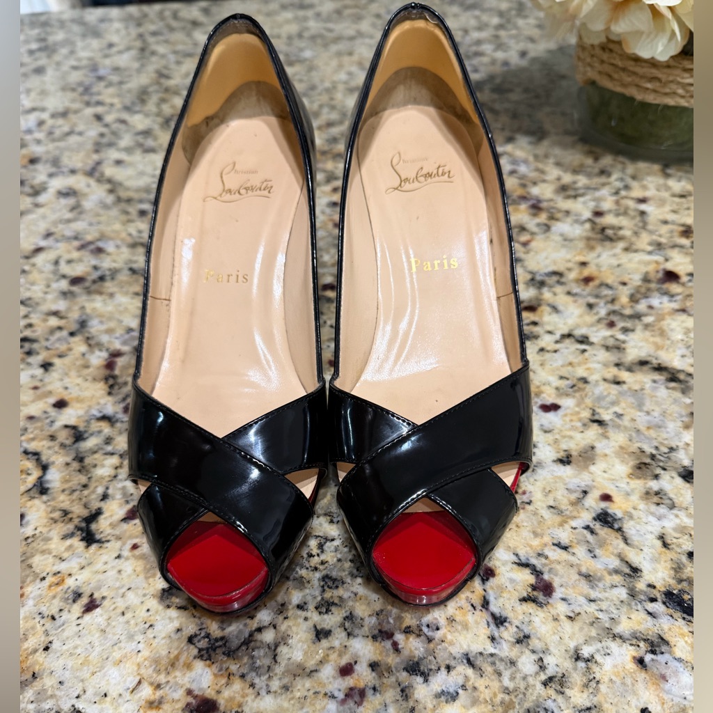 Christian Louboutin Black Leather Shelley 85 Peep-Toe Pumps, Size 37